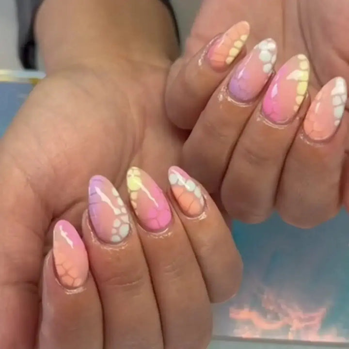 Urban Graffiti Blooming Gel Polish 15ml   Naio Nails