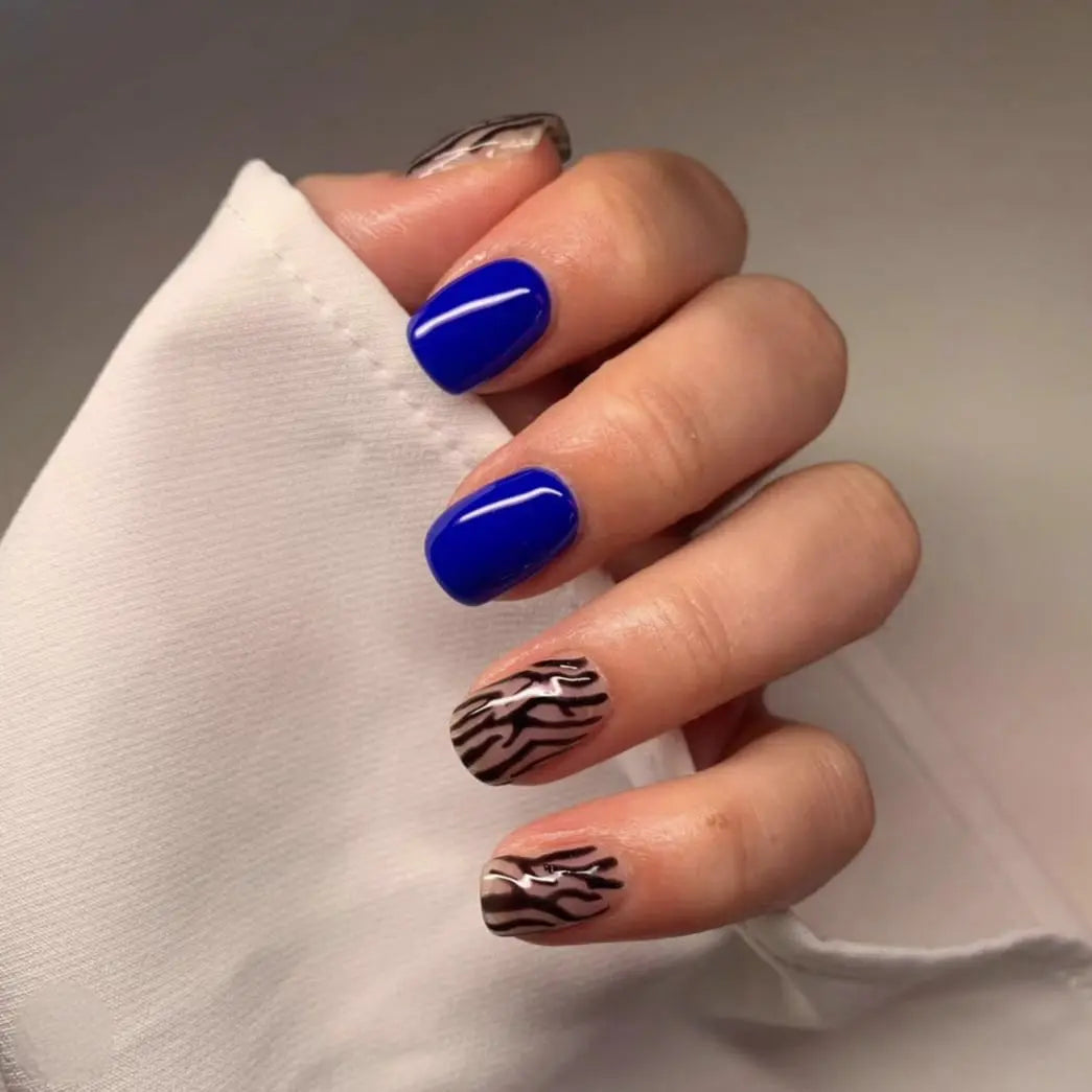 Royal Blood - UGGP-A0961 Urban Graffiti Gel Polish 15ml